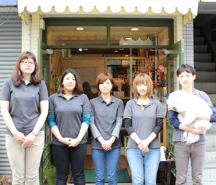 ペット美容室シャンプーカット トリマースタッフ